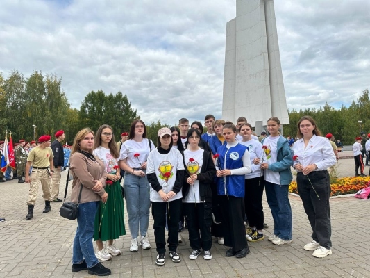 Волонтёры Победы Кировской области почтили память Героев